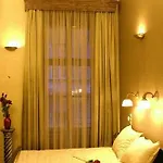 דירה Royal Suites *