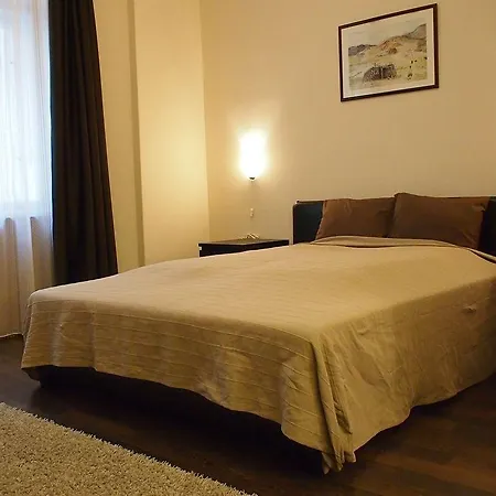 Royal Suites Apartment *