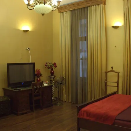 Апартаменты Royal Suites *