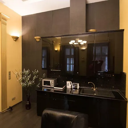 Апартаменты Royal Suites *