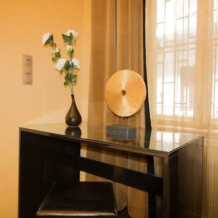 アパート Royal Suites